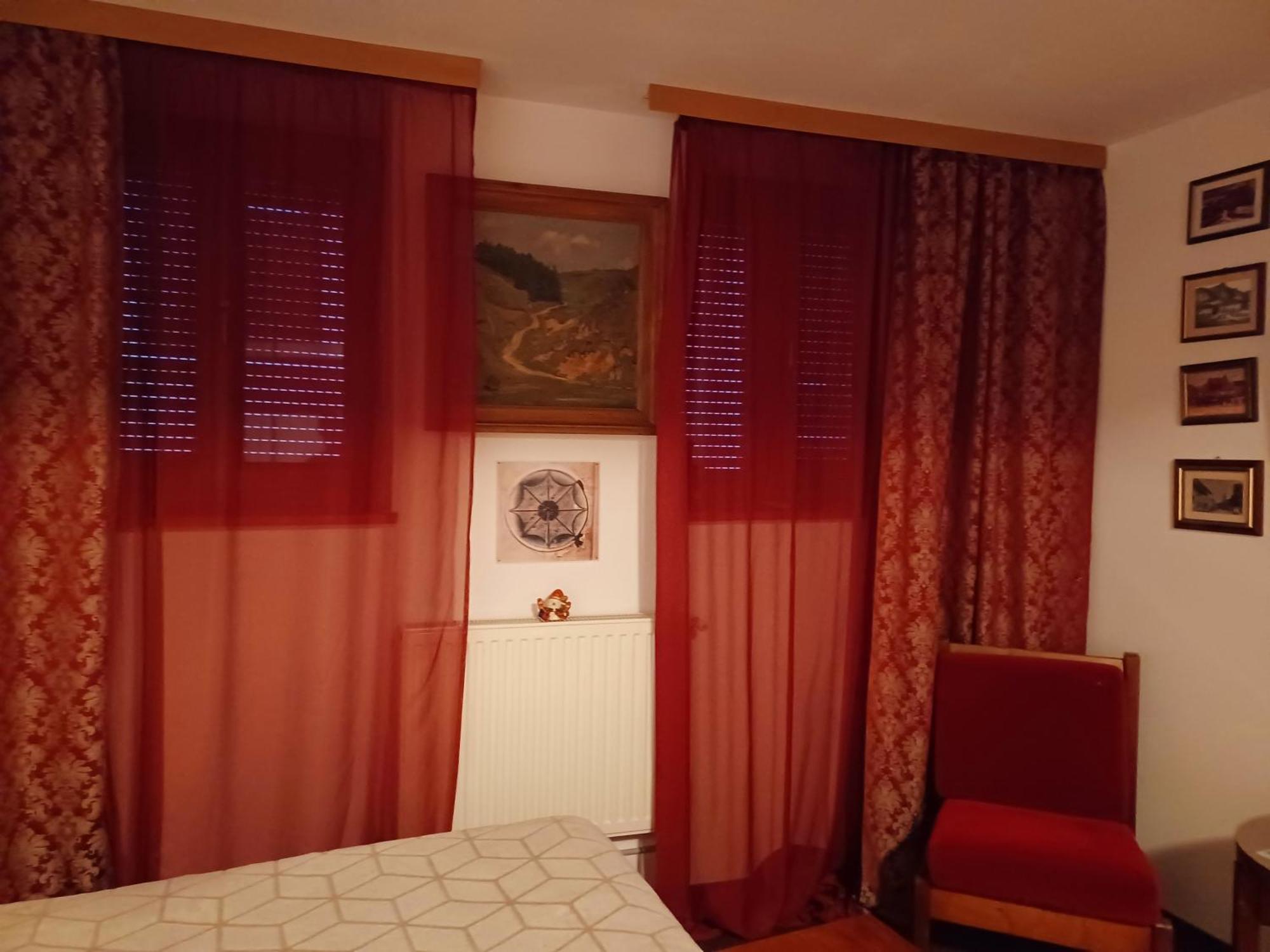 Brasovia Apartment Luaran gambar